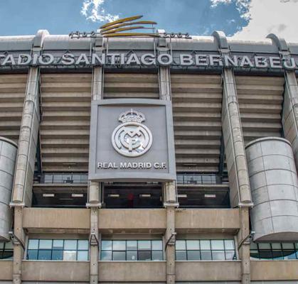 Estadio santiago bernabéu Apartamentos Recoletos Madrid