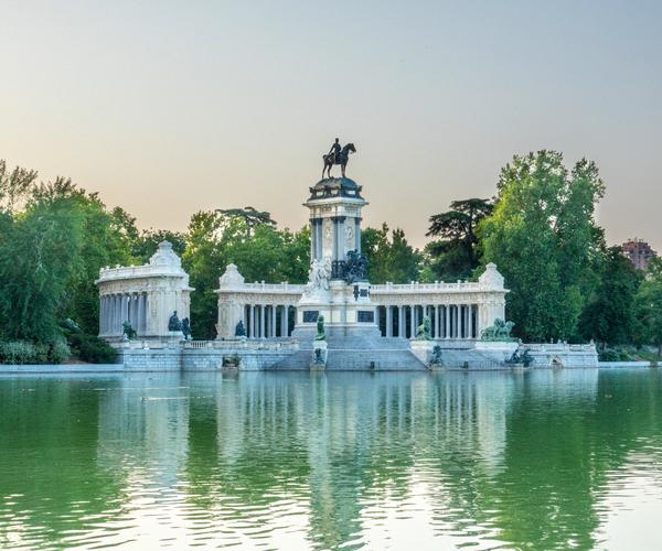 Escapada a madrid: guía de fin de semana Apartamentos Recoletos Madrid