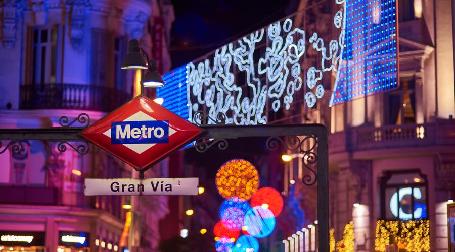 Madrid, teatro y fiestas de año nuevo Apartamentos Recoletos Madrid, teatro y fiestas de año nuevo Apartamentos Recoletos