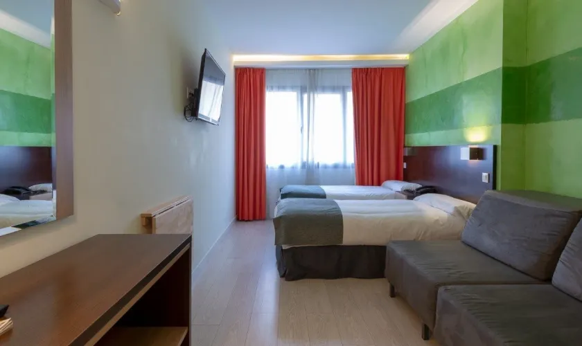 Habitación doble (1 - 2 personas) Apartamentos Recoletos Madrid Habitación doble (1 - 2 personas) Apartamentos Recoletos Madrid